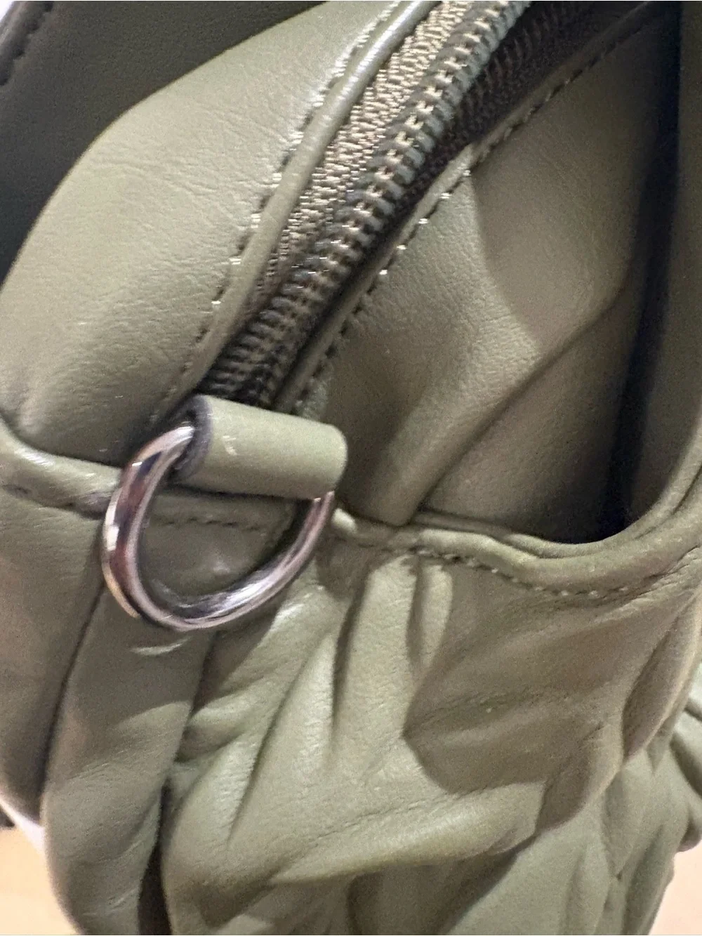 Quilted Olive Shoulder Bag with Braided Texture - Picture 5 of 10
